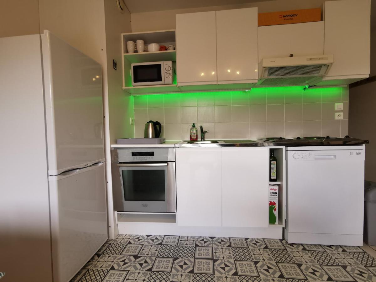 Au 11 T3 Duplex, Village Vacances, Piscines, Parking Saint-Geniez-dʼOlt Εξωτερικό φωτογραφία